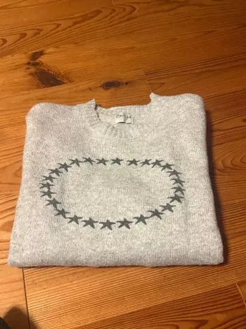 radiant youth star loop knit swrater 니트