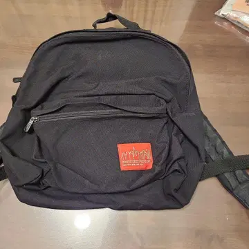 블랙 캔버스 백팩 프론트 포켓 부착