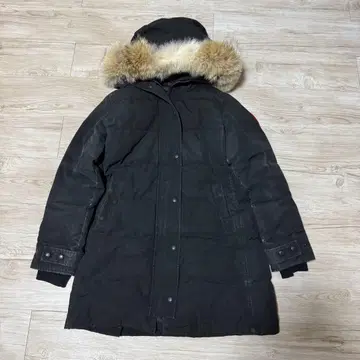 Canada Goose 블랙 다운 롱 자켓 퍼 후드