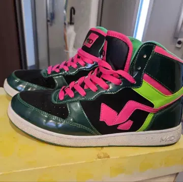 MADFOOT MAD PREDATOR HI 27.5cm