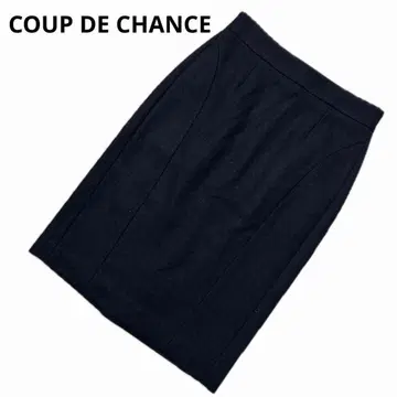 쿠 드 샹스 타이트 스커트 무릎 기장 블랙 입체 안감 부착 울 100%