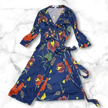 DVF 인디고x꽃무늬 실크 미디엄 7부 소매 랩 드레스 빅 사이즈