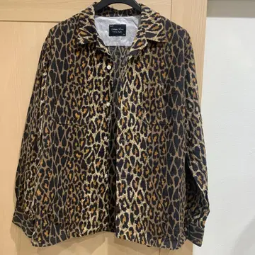 넘버나인, 카트기, 하트 모양 표범 무늬 셔츠