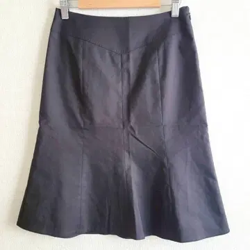 미쉘클랑 플레어 스커트 사이드 지퍼 안감 있음 블랙 36 작음