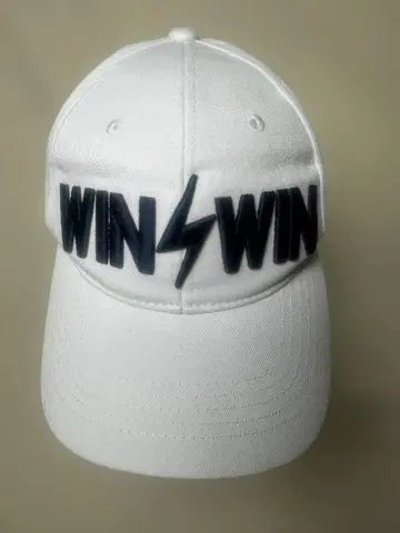 WINWIN STYLE 화이트 캡