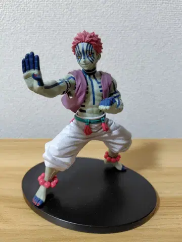 귀멸의 칼날 아카자 피규어