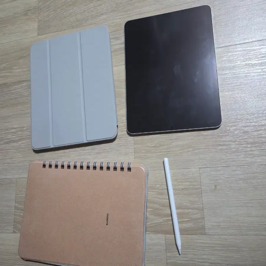 iPad Air 5 256GB WiFi + Apple Pencil 2nd Gen on Bunjang Global Site.