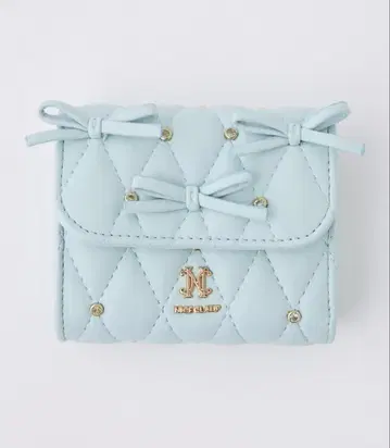 리본 비쥬 포함 퀼팅 지갑