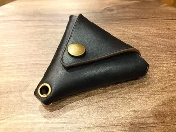 브라운 하트 가죽 삼각형 코인 케이스 / 블랙 크롬엑셀