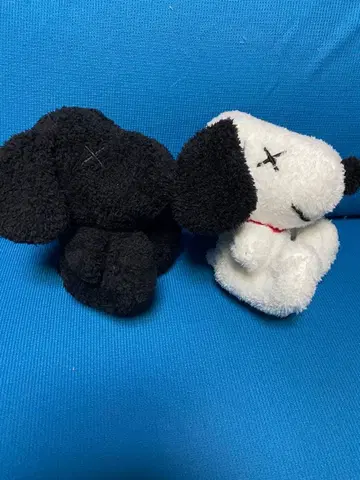 스누피 봉제 인형 블랙 & 화이트 엑스자 눈