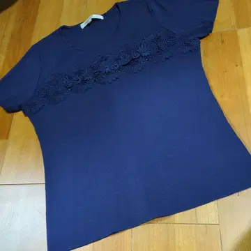 Super Beauty 꽃 레이스와 비즈의 티셔츠