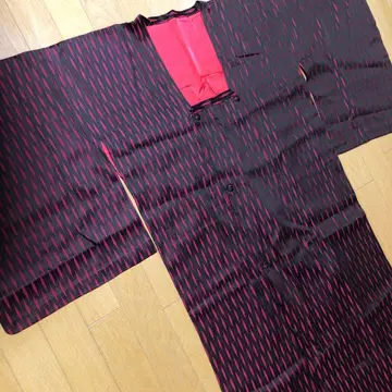 빈티지 순수 실크 도유키 블랙 x 마젠타 요로케 무늬