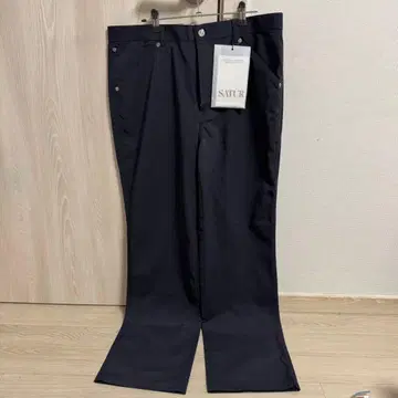 [택 포함 새상품] SATUR 클래식 스트레이트 치노 팬츠 네이비 L