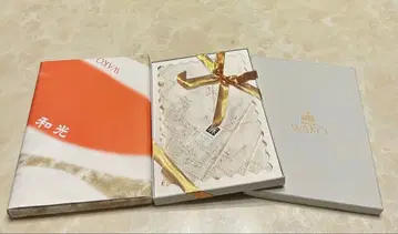 WAKO 자수 화이트 손수건 기프트 박스 포함