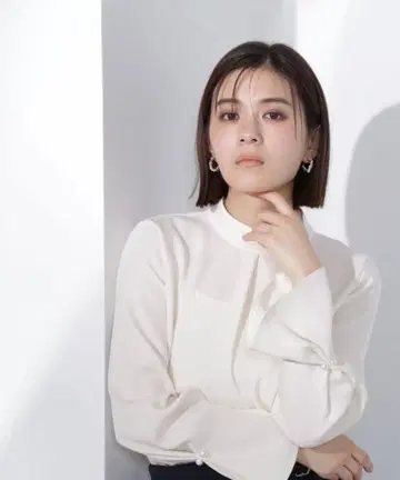 NATURAL BEAUTY BASIC 펄 포인트 슬리브 블라우스 긴팔