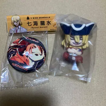 나나미 류스이 핀 배지와 피규어 세트