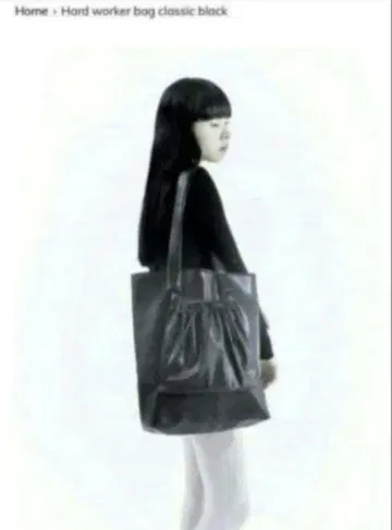 AKIKOAOKI 하드 워커 백 클래식 블랙