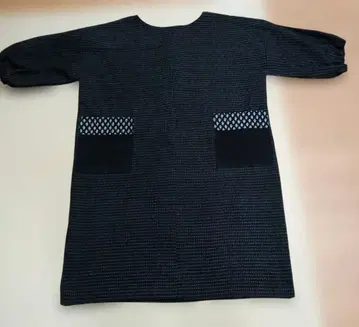 서생 무늬와 빈티지 원단의 포켓 부착 원피스