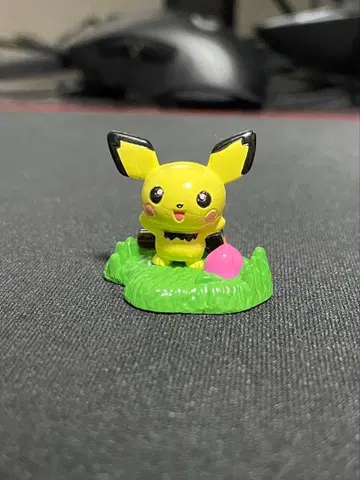 포켓몬 받침대 포함 피규어 피츄