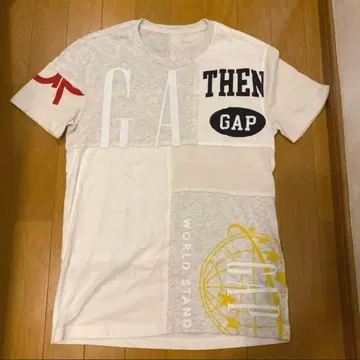 [레어] GAP 멀티 로고 패치워크 T셔츠 XS 좋은 컨디션