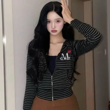 MUSENT 라블리츠 미니 하트 로고 스트라이프 나그랑 후드 집업