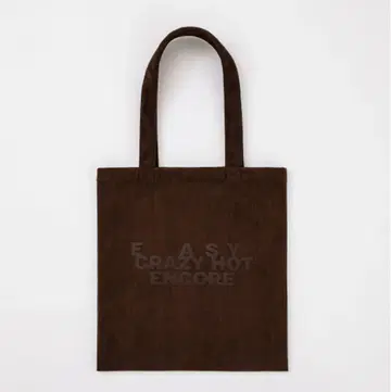 르세라핌 토트백 도쿄돔