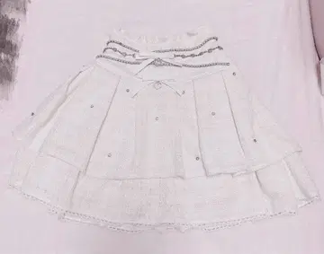 LIZLISA 리즈리사 비쥬 리본 컷 아웃 치마바지 화이트