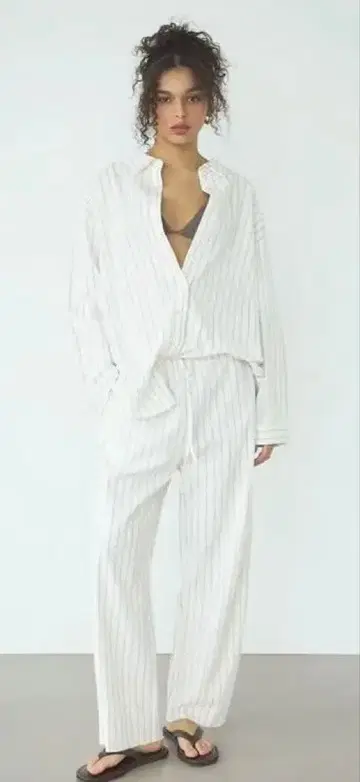 ALEXIA STAM 릴렉스 팬츠 화이트 스트라이프 S