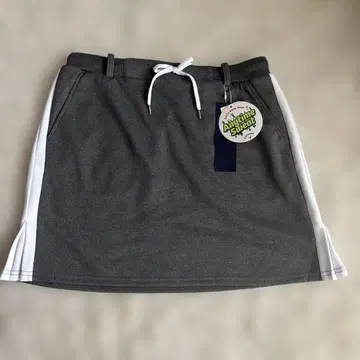 새상품 캘러웨이 맨투맨 원단 스커트 LL 그레이 배송비 포함