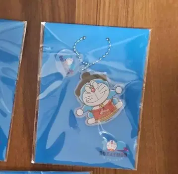 100% 도라에몽 & 프렌즈전 아크릴 2연 키링