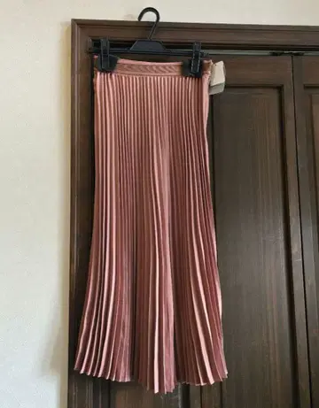 새상품 nano universe 매트 새틴 아코디언 플리츠 스커트