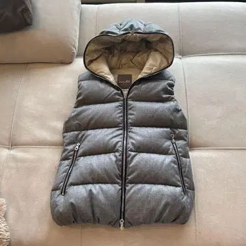DUVETICA 그레이 다운 베스트 후드 부착
