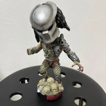 프레데터 보블헤드 헤드노커 피규어