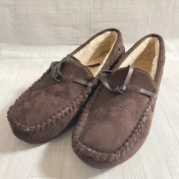 새상품급 moz 모카신 슬립온 23cm EEE 브라운 리본