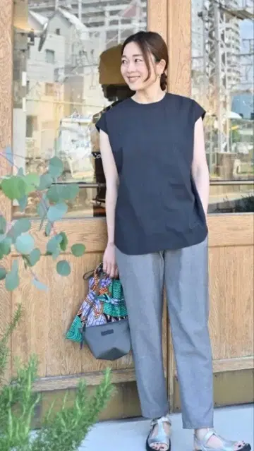 OURHOME 아워홈 시원하게 입을 수 있는 테이퍼드 팬츠 그레이