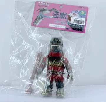 미개봉 베어 모델 미들 오니반바 소프트 비닐 울트라맨 타로 괴수