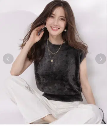 Apuweiser-riche 샤이니 벨로아 터치 풀오버 니트 블랙