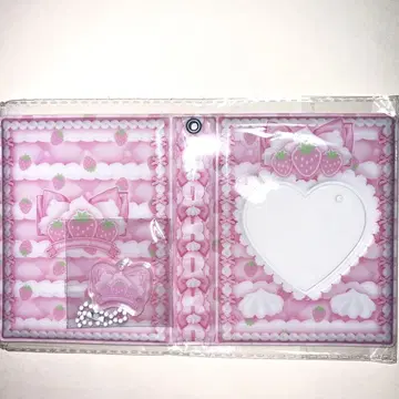 딸기 휘핑 크림 콜렉트북