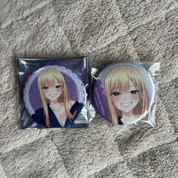 그 비스크 돌은 사랑을 한다 아키하바라 캔뱃지 밤