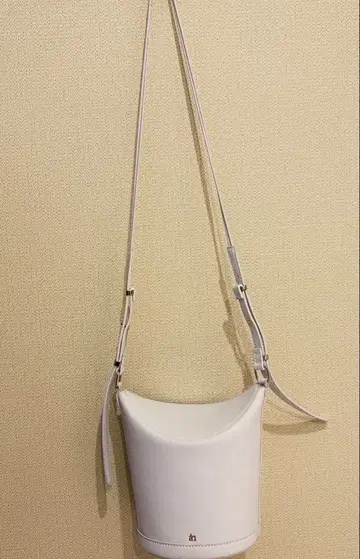 anuans (아뉴앙스) 더블 스트랩 버킷 백