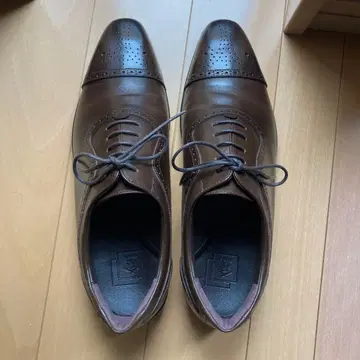 [산요야마초] 새상품급 스트레이트 팁 외날개 메달리온 드레스 슈즈