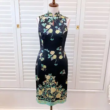 SunaUna 수나우나 시노와즈리 슬리브리스 무릎 기장 원피스