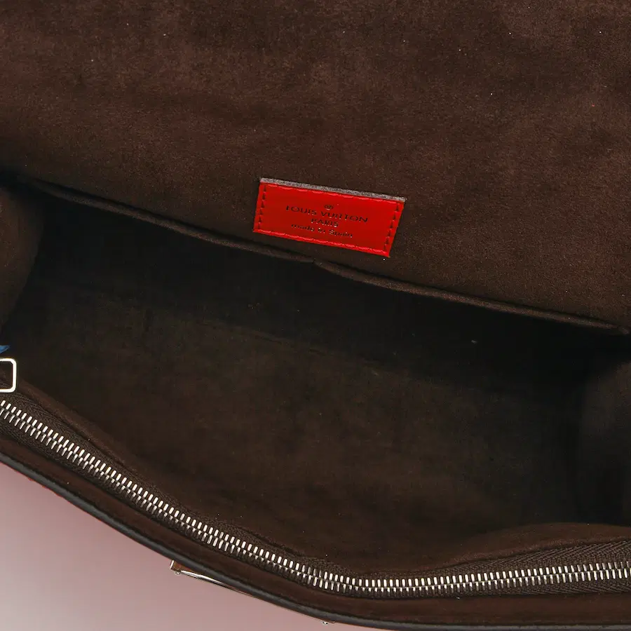 路易威登（LV）Cluny BB Epi