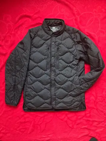 블랙 UNIQLO 리사이클 하이브리드 다운 자켓 S 블랙
