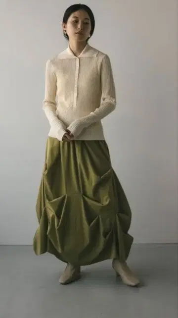 미사용 새상품 STYLEMIXER 랜덤 더킹 스커트 그린