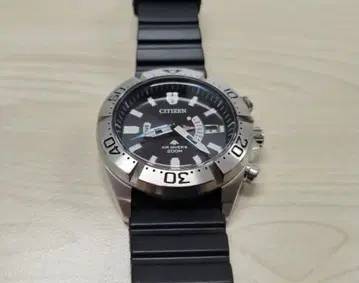 CITIZEN 프로마스터 전파 손목시계 200m 방수