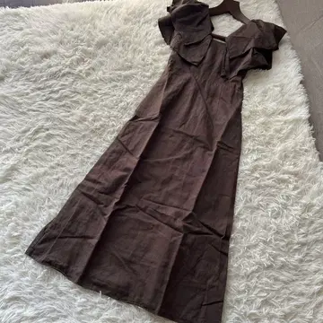 SNIDEL 프릴 칼라 슬리브리스 원피스