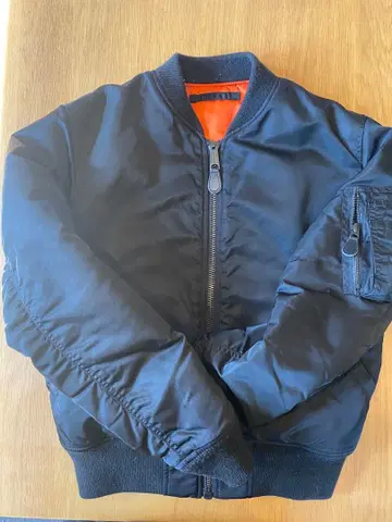 AVIREX 블랙 플라이트 자켓