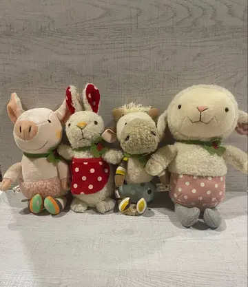 봉제 인형 4체 돼지 토끼 소 양