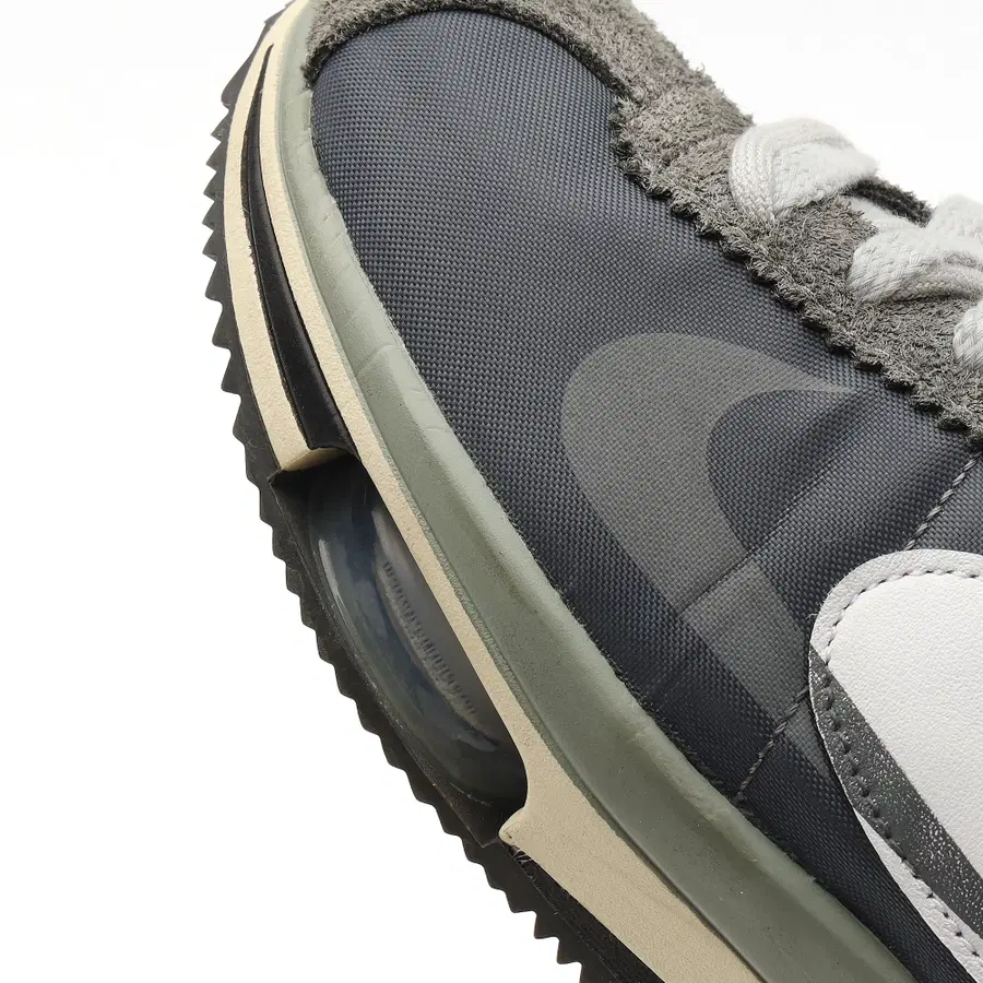 [235] Nike x Sacai Zoom Cortez SP 铁灰色